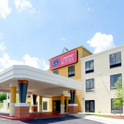 Comfort Suites Airport South 29 Photos 10 Reviews Hotels 110 Photo Of Comfort Suites Airport South Montgomery Al United States