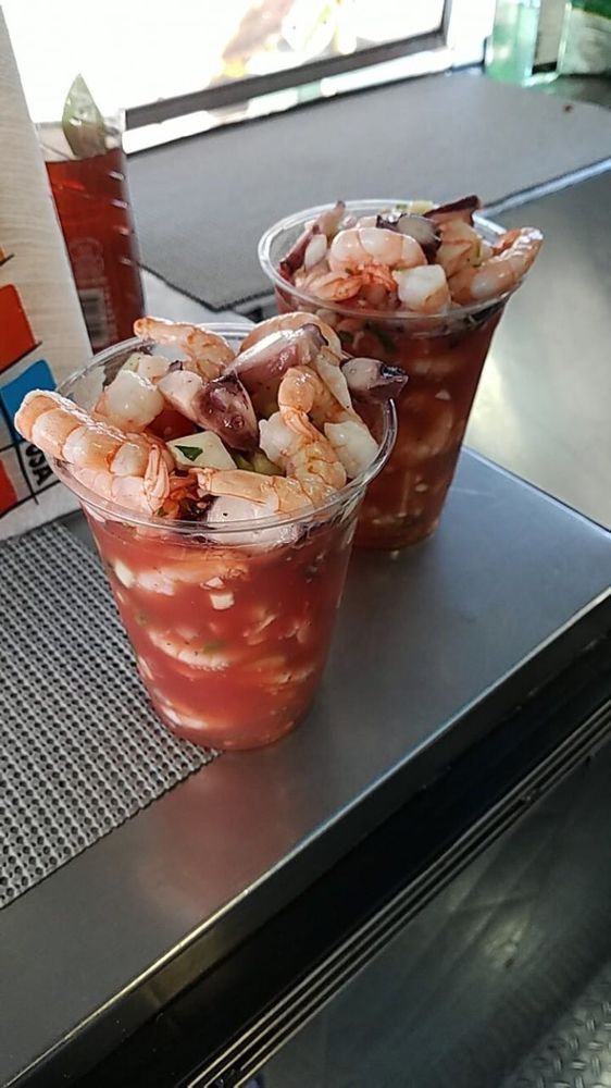 Mari Taco Y Mariscos Truck