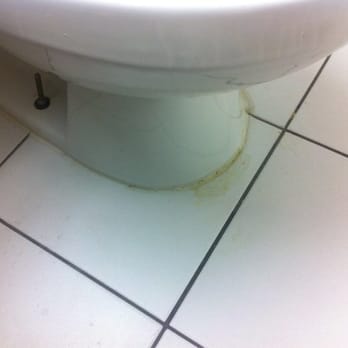 Traveler S Inn Of Niles Hotels 7247 North Waukegan Rd Photo Of Traveler S Inn Niles Il United States Filthy
