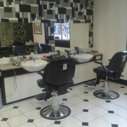 Executive Gentlemen S Hairdressing Closed Barbers City Square Photo Of Executive Gentlemen S Hairdressing Leeds West Yorkshire United Kingdom