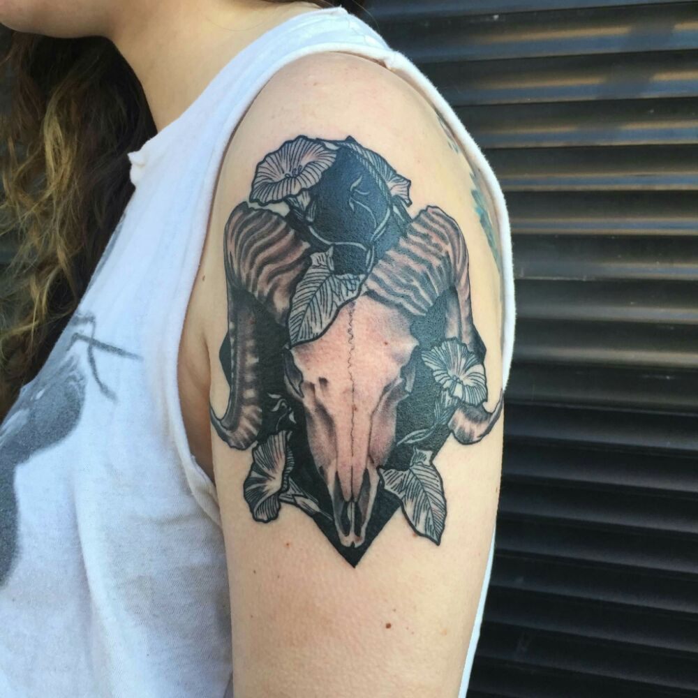 my artist nailed the signature of my late father have a tattoo my artist nailed the signature of my late father have a tattoo