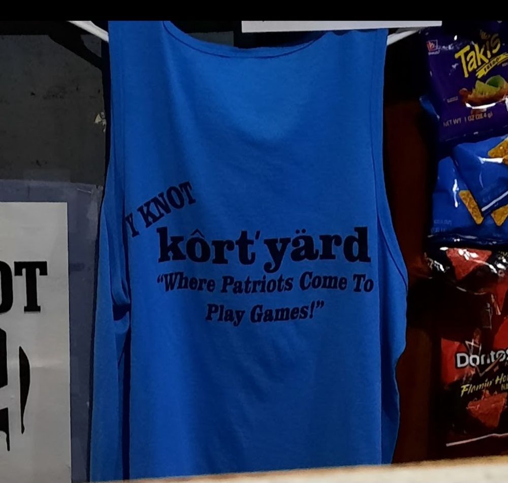 Y Knot Pub & Eatery