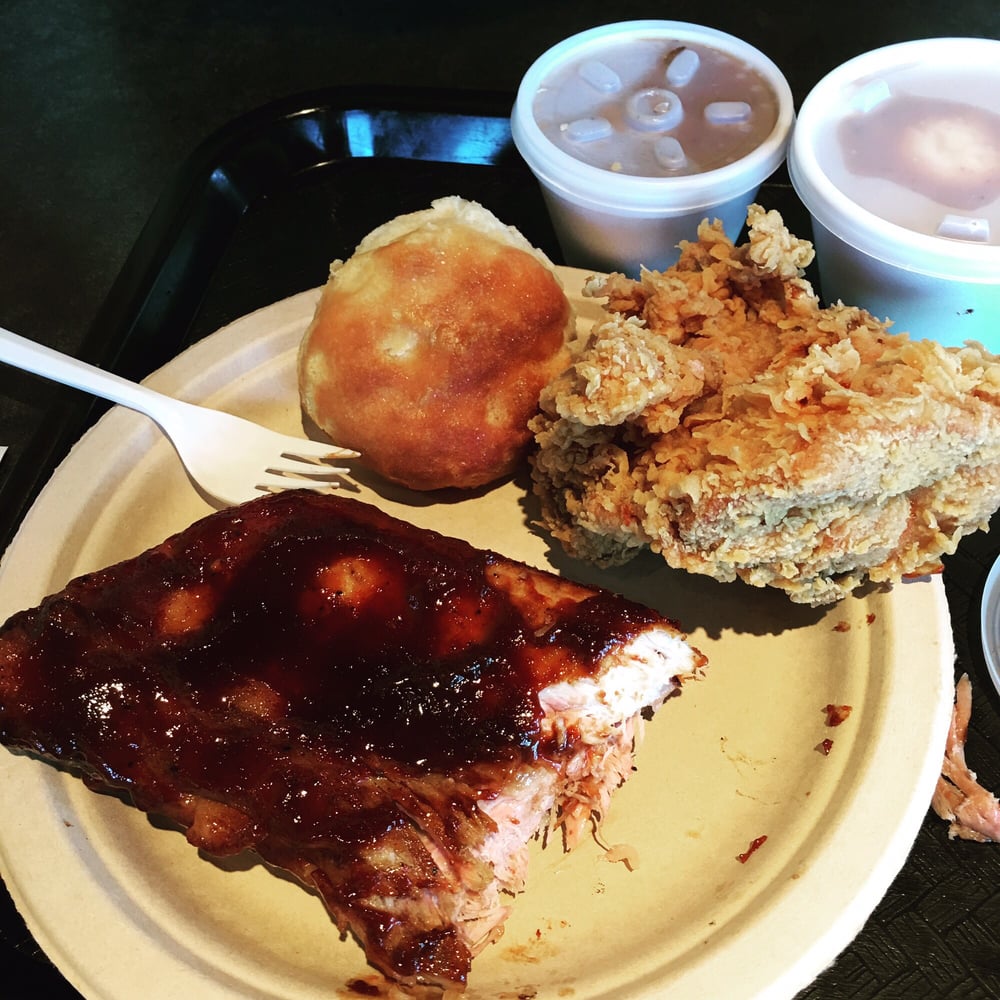 Lee’s Famous Recipe Chicken Chicken Wings 135 Brant Drive, Campbell