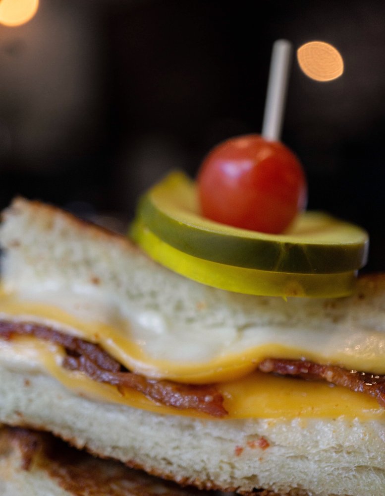 Oliver & Bonacini Café Grill