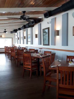 Shucker S And The Cottage Bar 160 Photos 218 Reviews Seafood