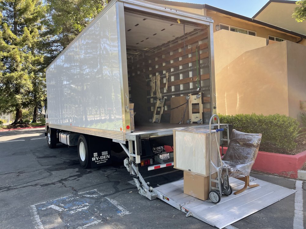 Mr. Palm Moving Co