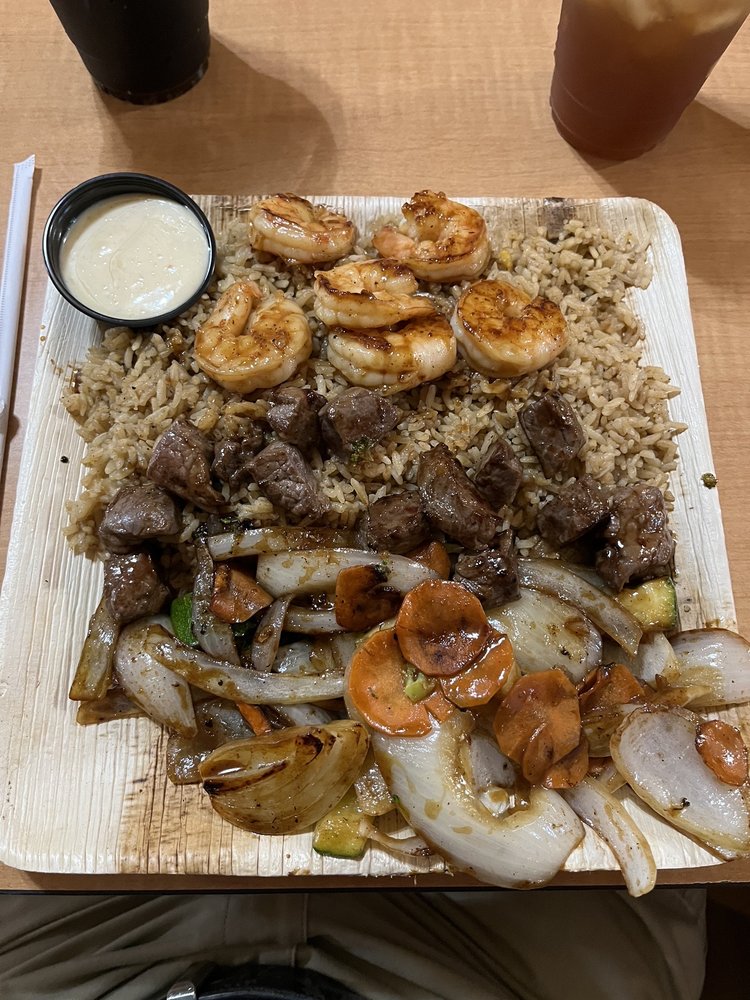 Putra's Hibachi & Sushi