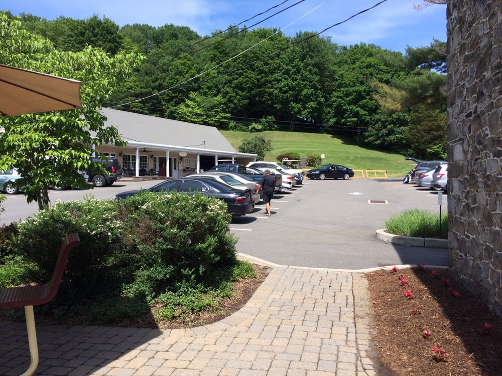 Mullally's Clubhouse Cafe