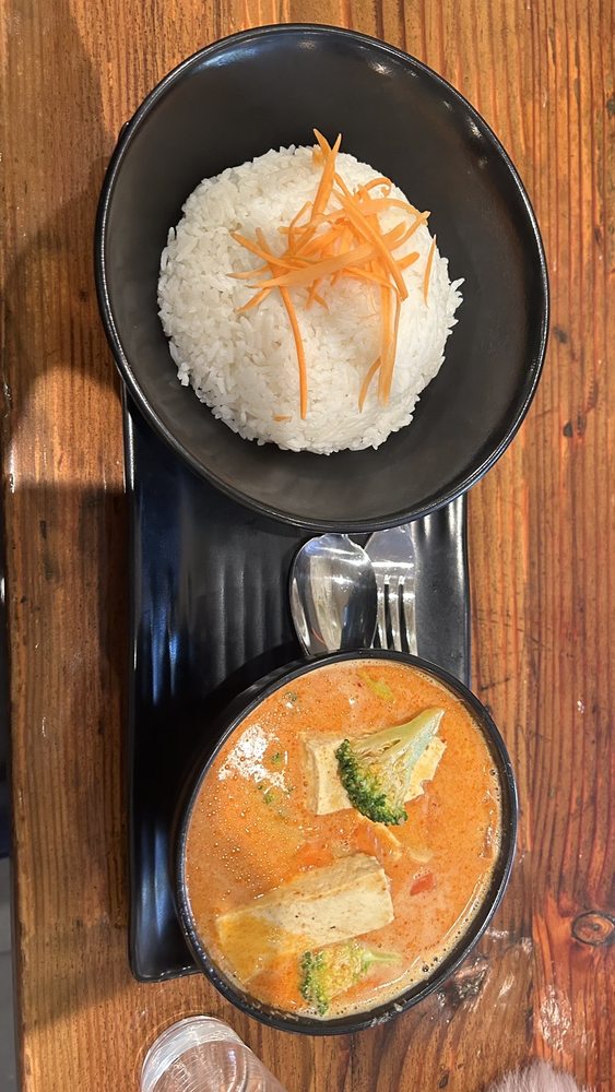 Toss Noodle Bar