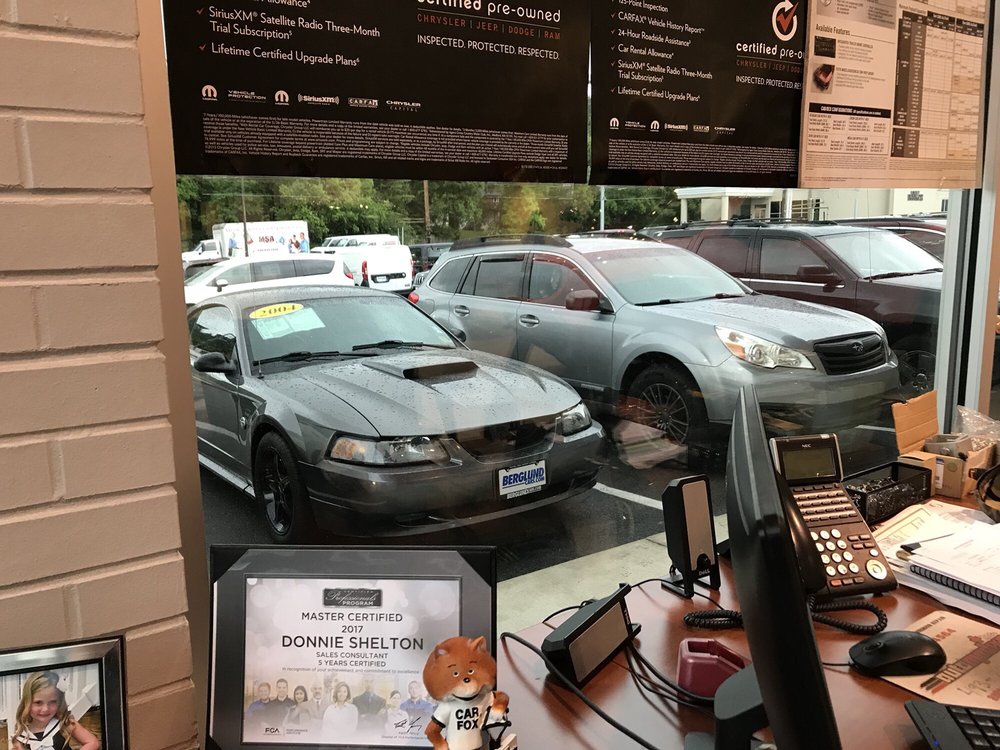 Berglund Chrysler Jeep Dodge Ram 16 Reviews Auto Repair 2525 Berglund Chrysler Jeep Dodge