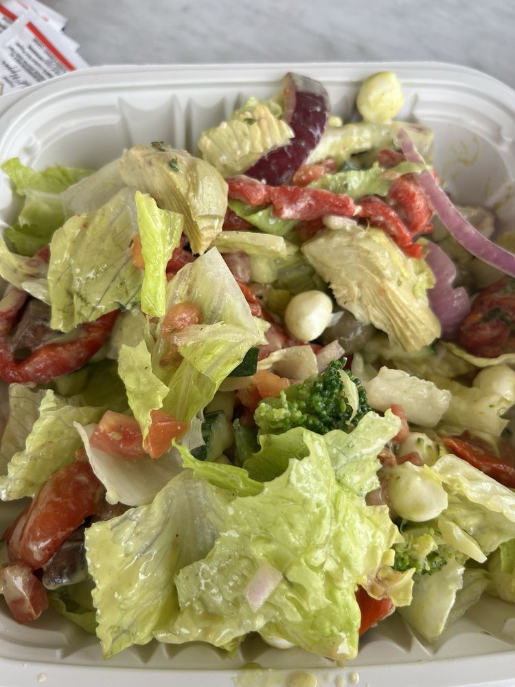 Viola & Dot’s Italian Kitchen & Pizzeria