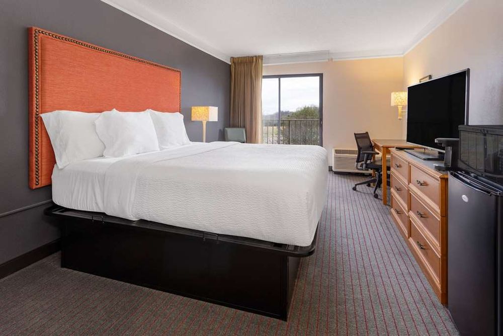 La Quinta by Wyndham Kingsport TriCities Airport