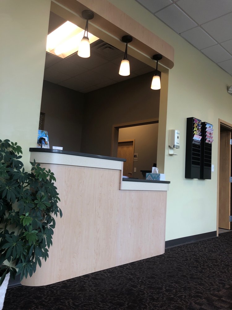image of business Des Peres Smiles
