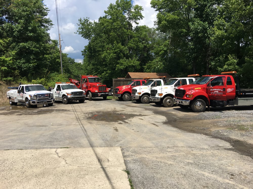 Russell's Towing Recovery And Transport
