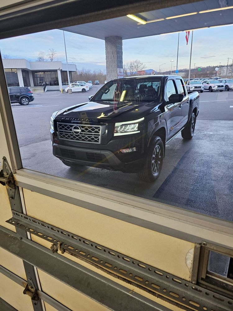 Wallace Nissan of Kingsport Service