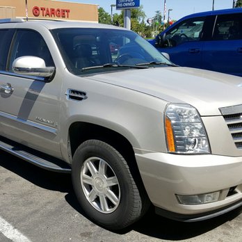 Lithia Ford Lincoln of Fresno 134 s & 137 Reviews