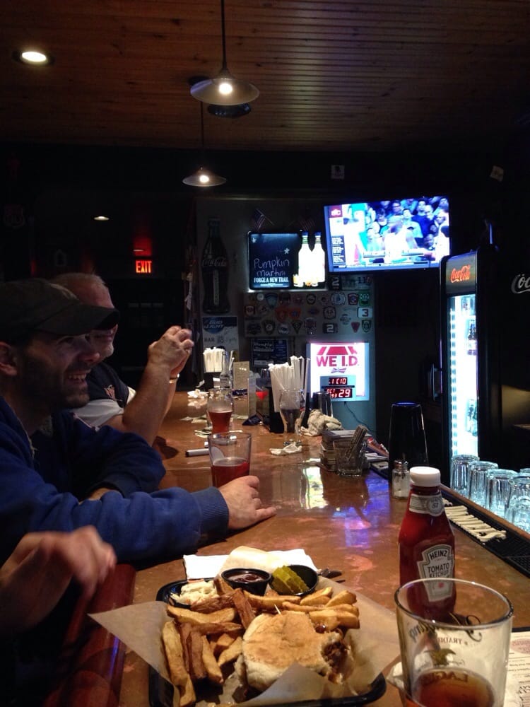 Bar 80 Sports Bars 203 Foxon Rd North Branford, CT Reviews