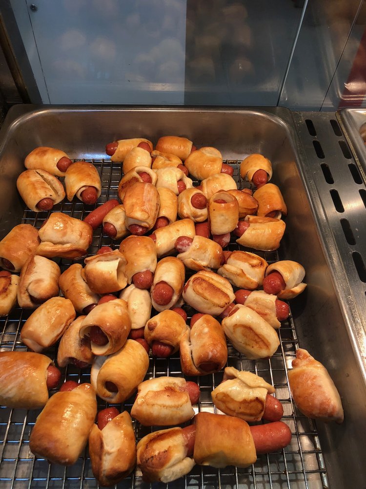Pretzel Maker