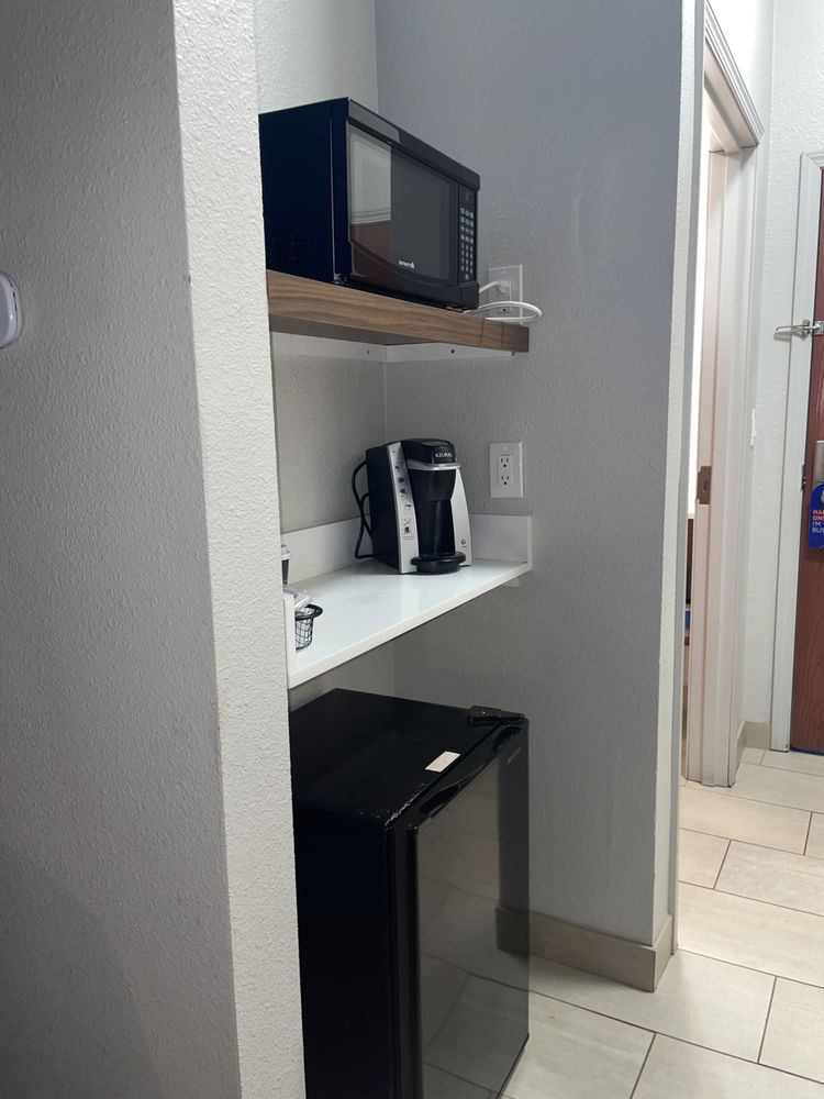 Holiday Inn Express & Suites Weatherford