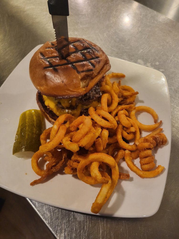 Mario's Oakland Saloon