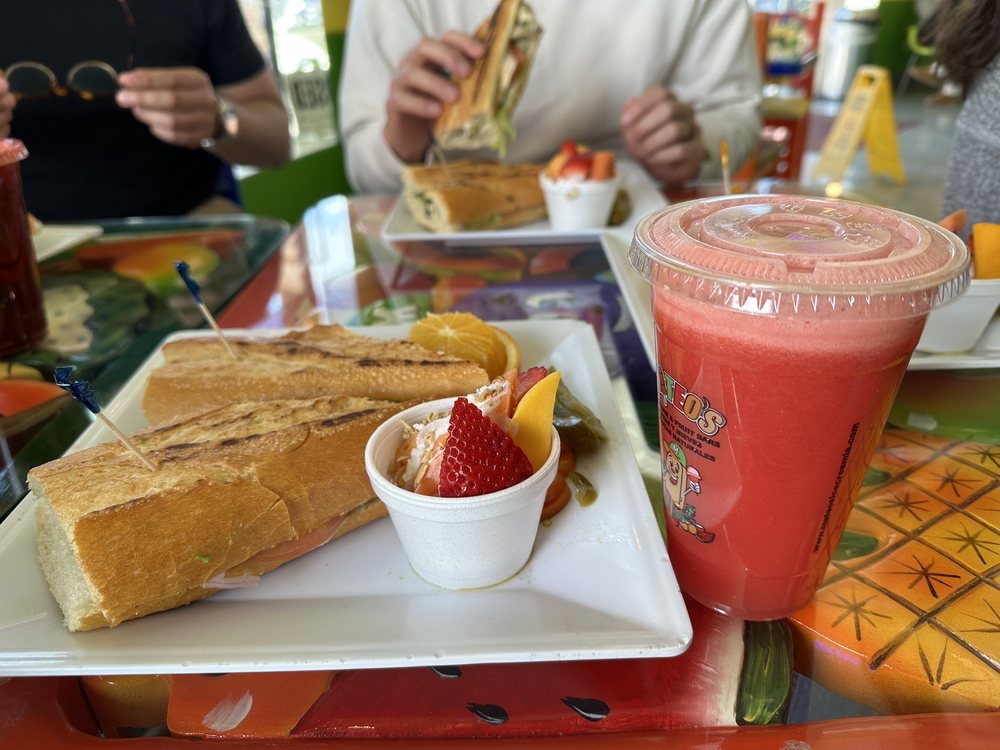 Mateo's Ice Cream & Fruit Bars