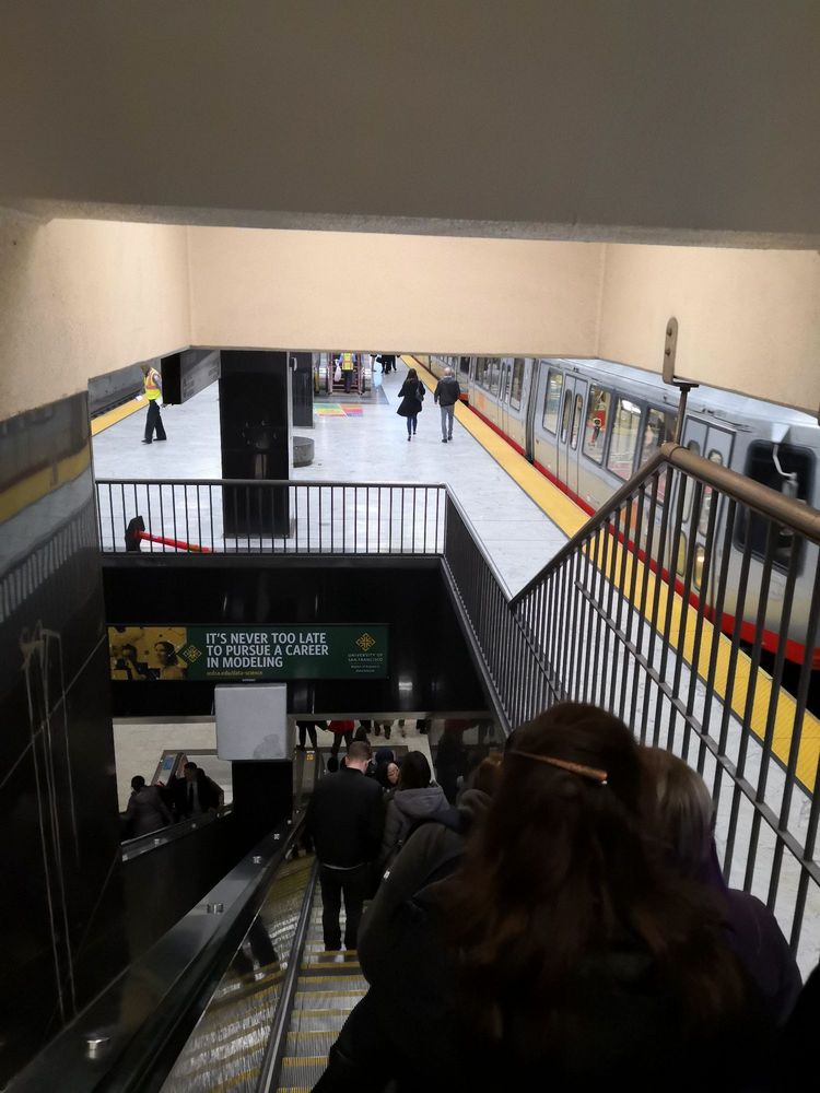 580 Civic Center Bart Station HD