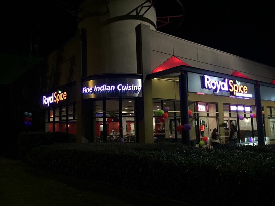 Royal Spice Indian 815 Cloverdale Avenue, Victoria, BC Restaurant