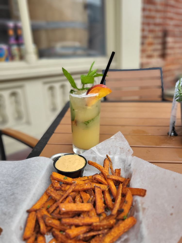 Tavern By Spring House Brewing