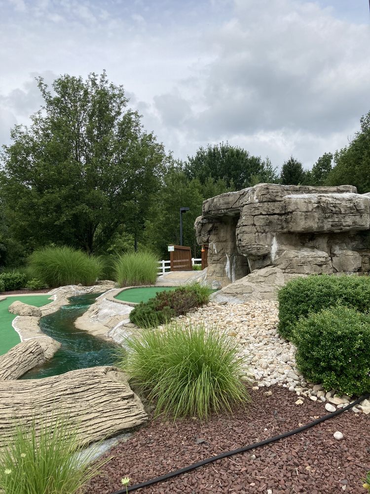 Markie's Mini Golf