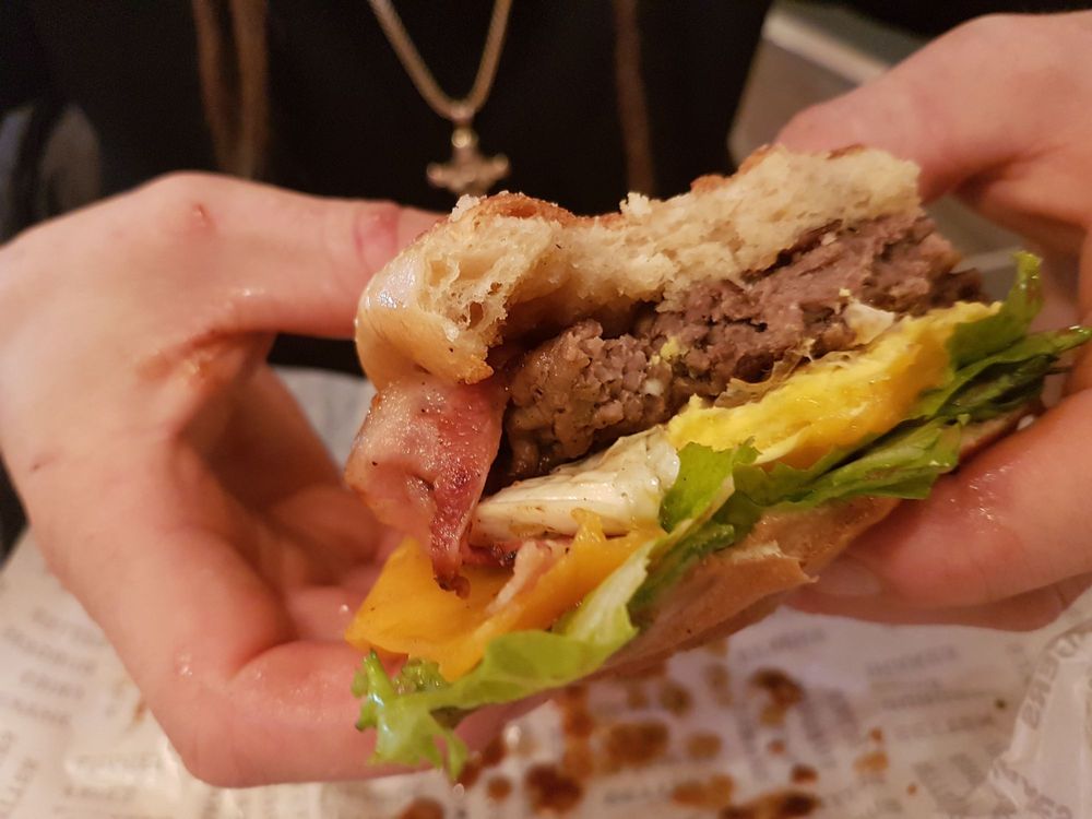 Hero Certified Burgers - Yonge & Sheppard