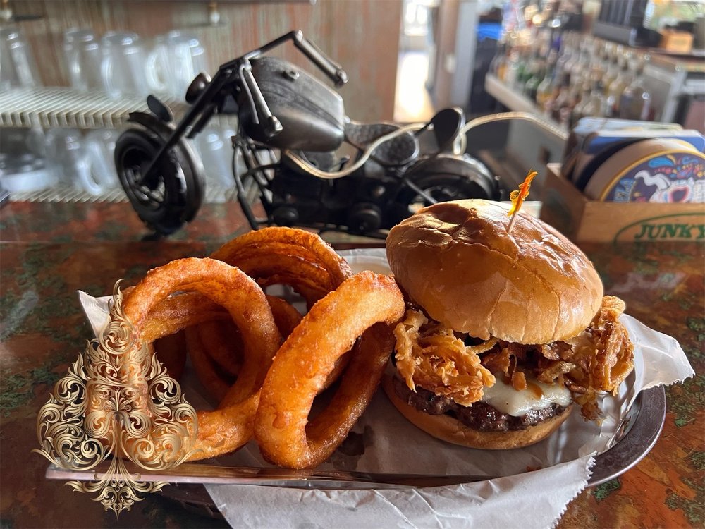 Junkyard Grill & Sports Bar