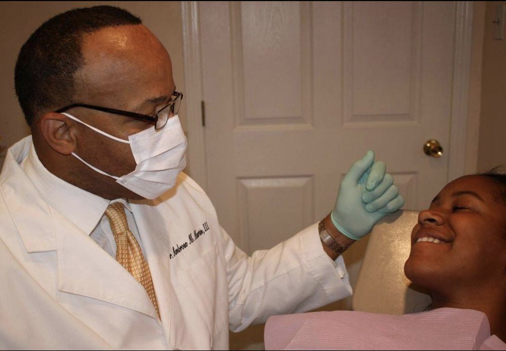 image of business Ambrose M Martin, DDS