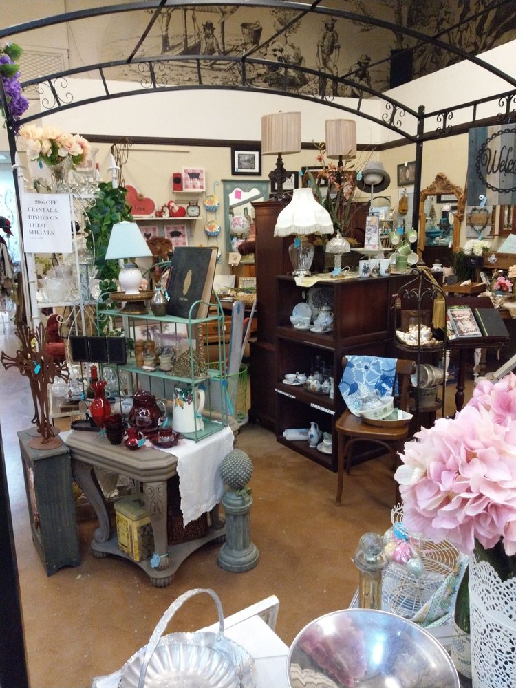 Timeless Furnishings Furniture Stores 1918 Chester Ave, Bakersfield