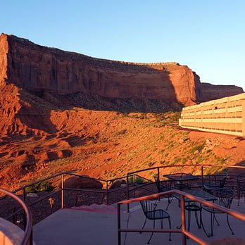 The View 235 Photos 119 Reviews Hotels Monument Valley Ut Photo Of The View Monument Valley Ut United States Light