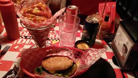 Hollywood Sunset Diner