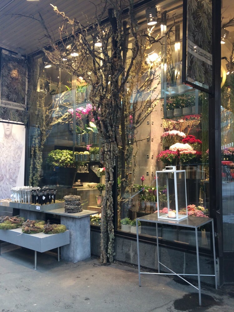 Interflora Blomsterhandel Florists 10 A