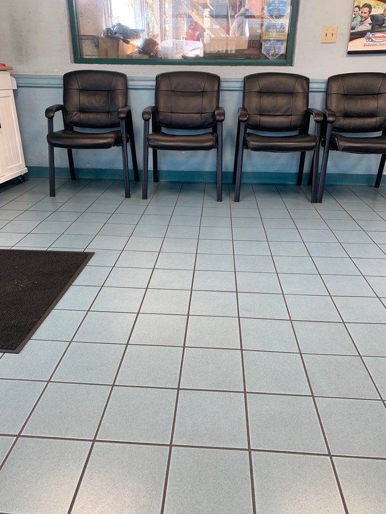 SpeeDee Oil Change & Auto Service