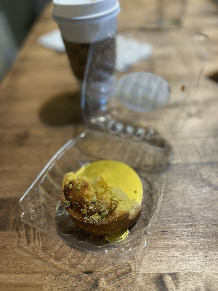 Gio's Bakery & Cafe