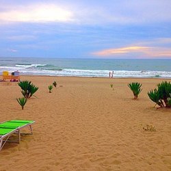 Spiaggia Libera Beaches Lungomare Delle Meduse 300