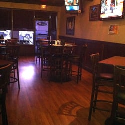 Johnny Malloy S Closed 14 Photos Pizza 15323 Pearl Rd Photo Of Johnny Malloy S Strongsville Oh United States New Dining Room Area