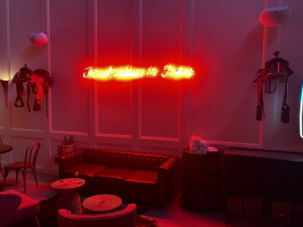 Sidesaddle Saloon