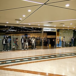 Looking for a fashion designer 47 Looking for a fashion designer 2
