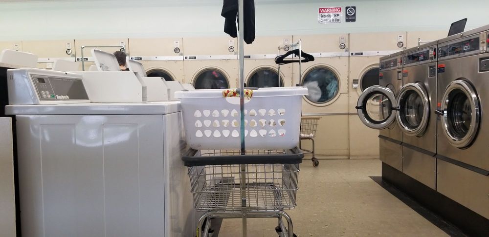 Country Clean Washateria
