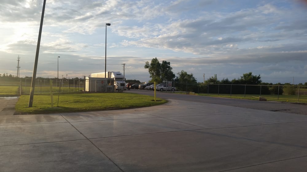 Dillons Distribution Center 21999 W US Highway 54, Goddard, KS