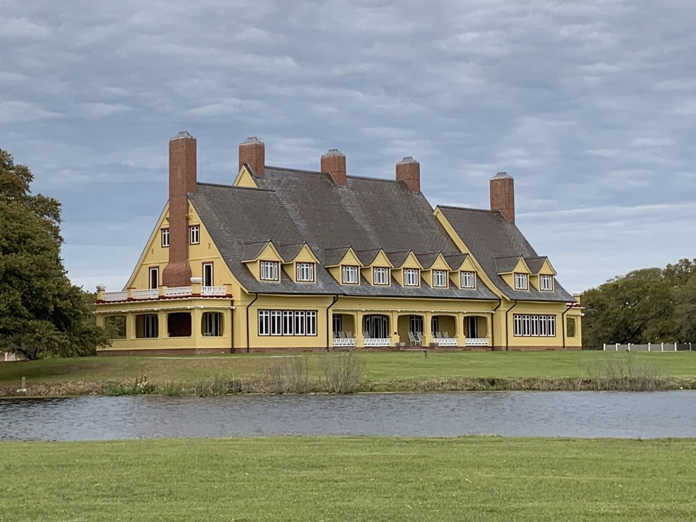 Whalehead In Historic Corolla