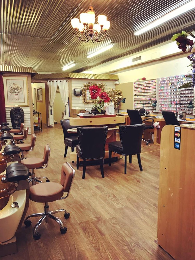 J & J Nails Spa Nail Salons 104 S Charlton St, Woodville, TX