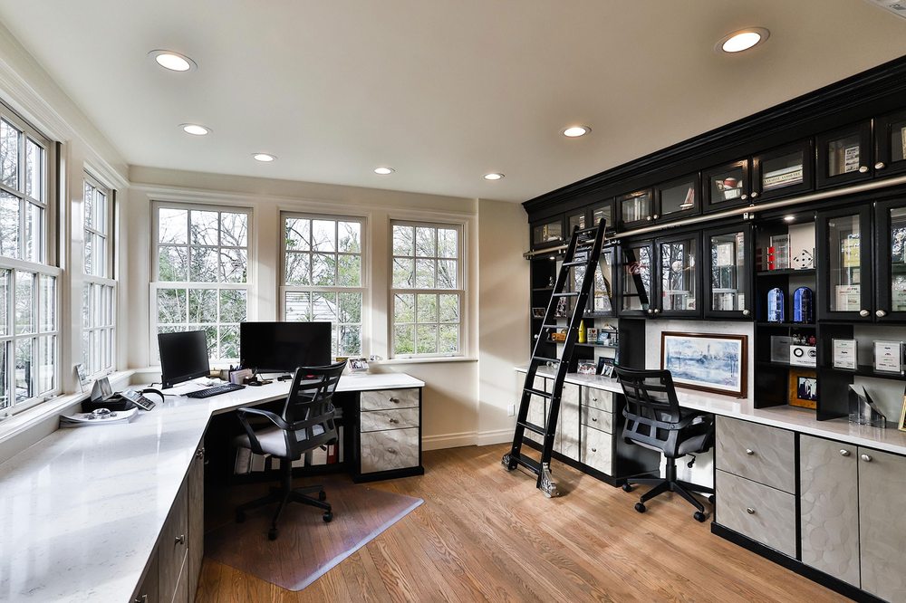 image of business Closet Factory