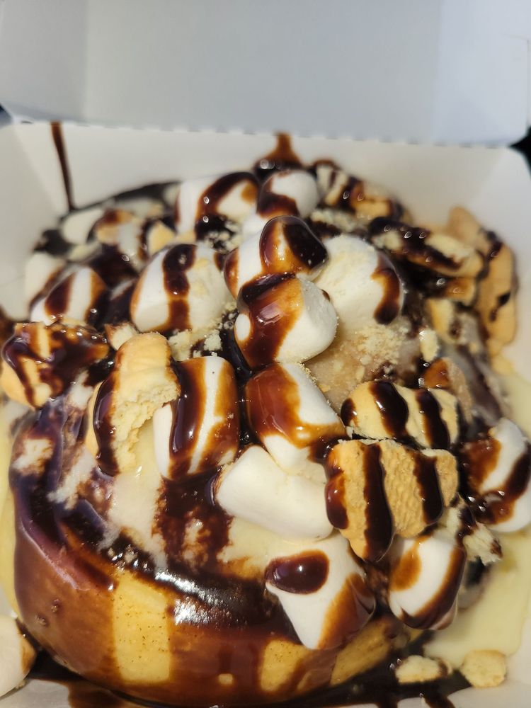 Cinnaholic Cinnaholic