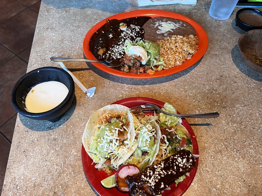 El Molcajete