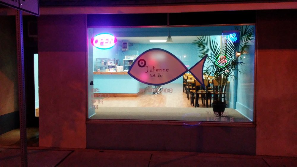 Julienne Sushi Bar & Grill 